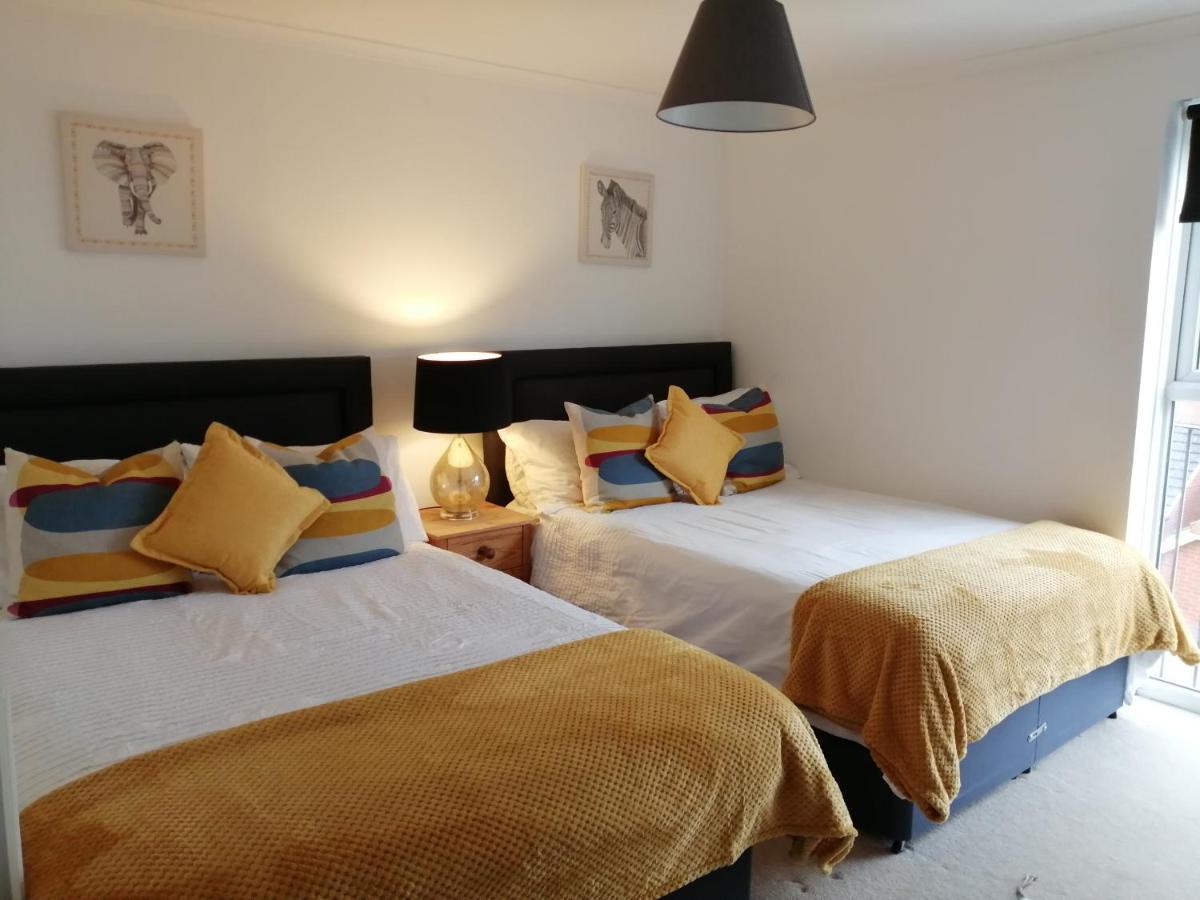 Spacious Townhouse With Sea Views Near Cardiff Barry Luaran gambar