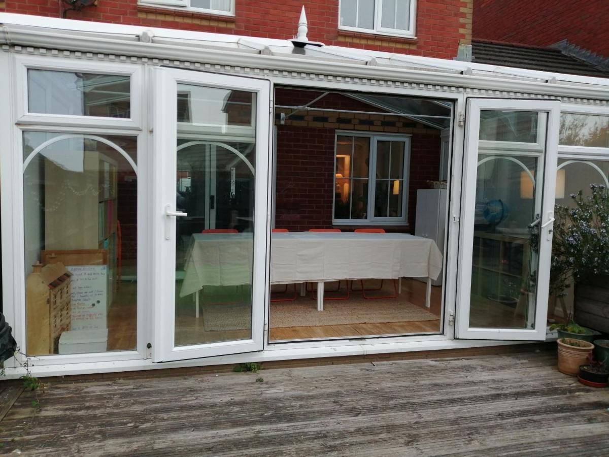 Spacious Townhouse With Sea Views Near Cardiff Barry Luaran gambar